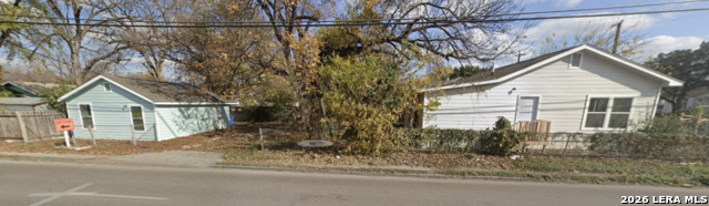 303 Ward Ave Property Photo 5