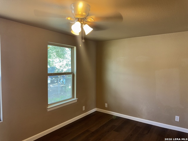 303 Ward Ave Property Photo 11