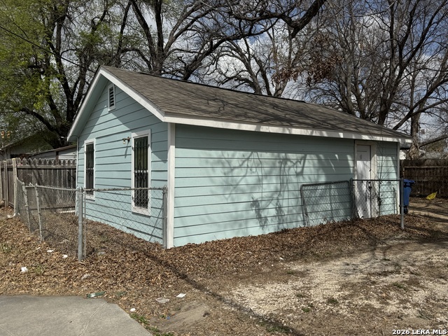 303 Ward Ave Property Photo 17