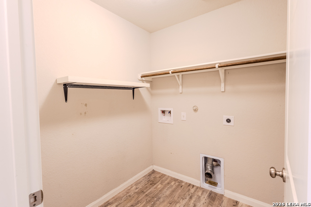 22521 Akin Nook Property Photo 10