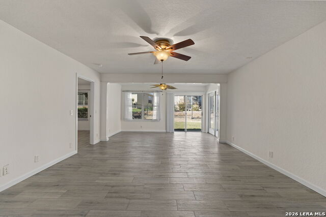 4907 Sky Oaks Property Photo 11