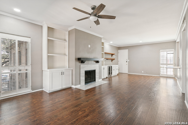 7707 Broadway St Property Photo