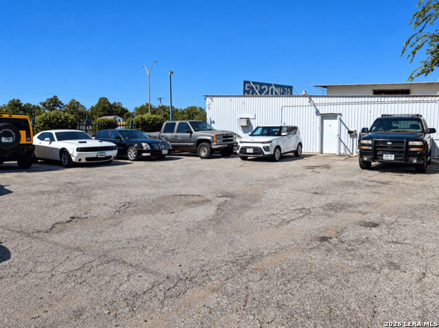 5220 Interstate 35 Property Photo 20