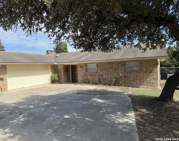 116 Creekview Property Photo