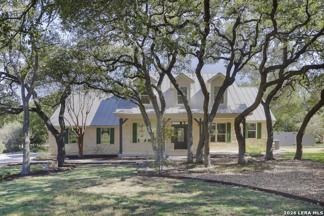 227 Gray Hawk Property Photo 4