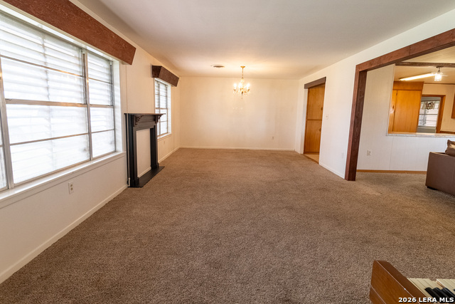 359 1st St Property Photo 2