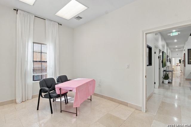 8450 Fountain Property Photo 8