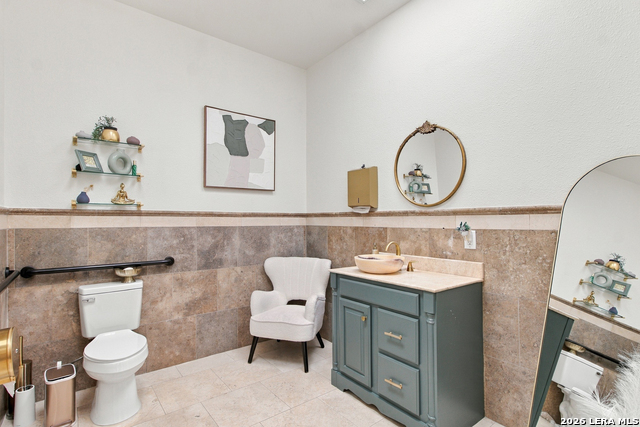 8450 Fountain Property Photo 4