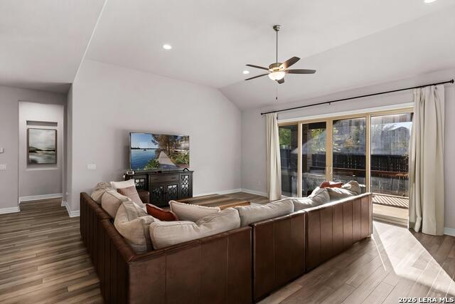 28819 Throssel Ln Property Photo 10