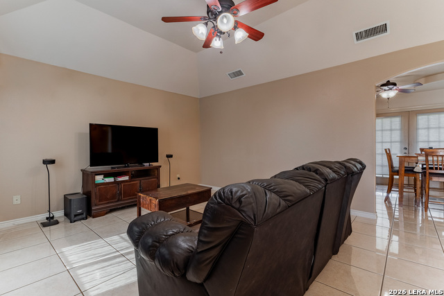 2470 Elizabeth Circle Property Photo 8