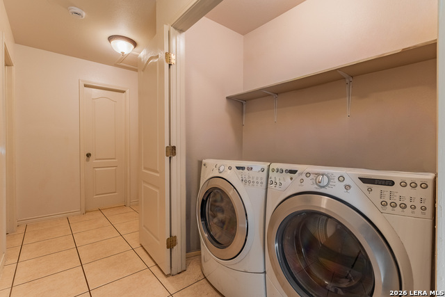 2470 Elizabeth Circle Property Photo 16