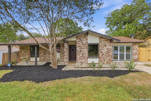 7806 Oak Forest Dr Property Photo 1