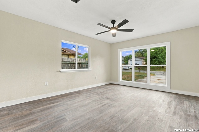 7806 Oak Forest Dr Property Photo 13