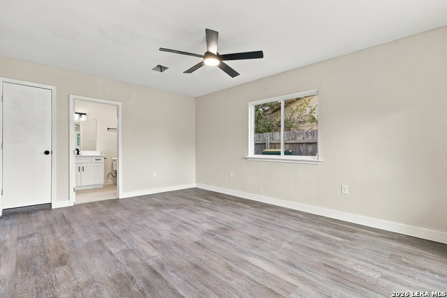 7806 Oak Forest Dr Property Photo 14