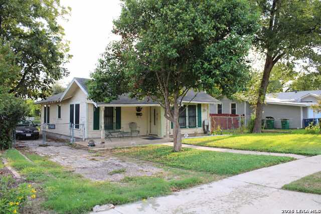 224 Monticello Ct Property Photo 1
