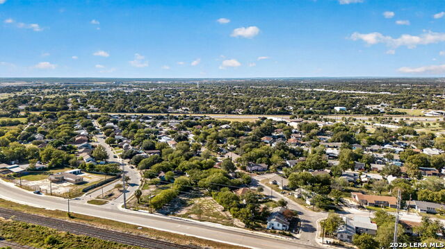 1917 Frio City Rd Property Photo 2