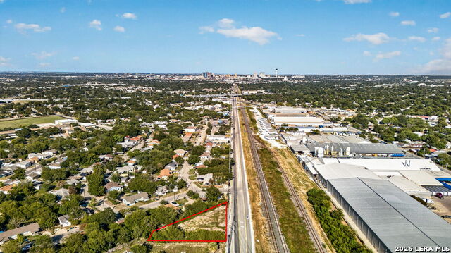 1917 Frio City Rd Property Photo 12