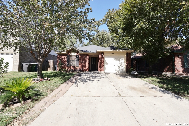 9219 ENCINO VLG Property Photo 1