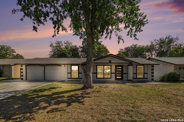 8426 GLEN CT Property Photo 1