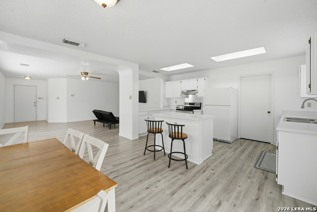 804 Meadow Peak Property Photo 8