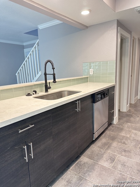 9806 Ardash Property Photo 4