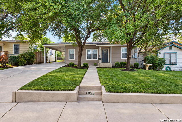 1023 Gulf St Property Photo 1