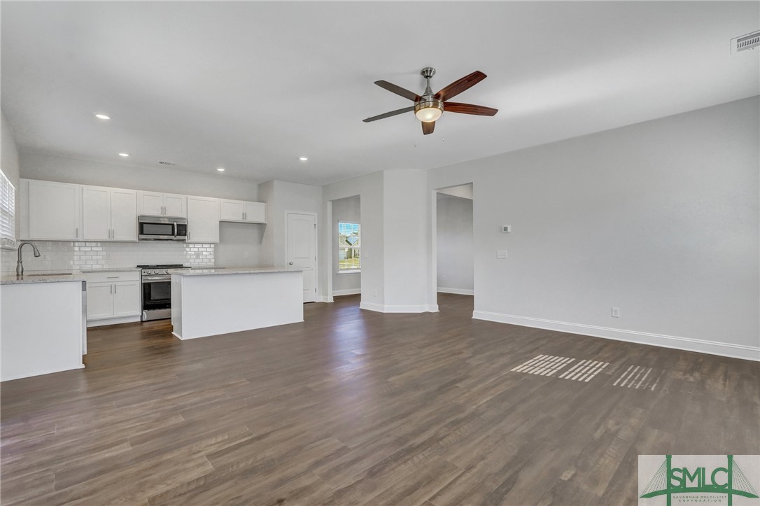 207 Glick Way Property Photo 14