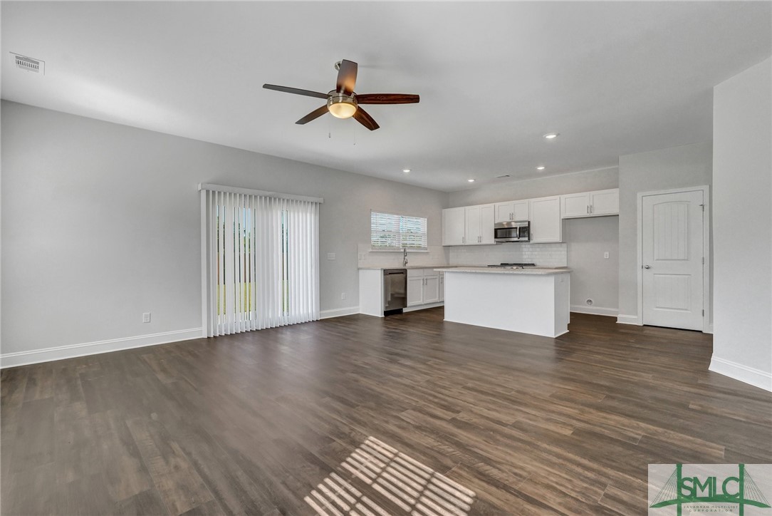 207 Glick Way Property Photo 15