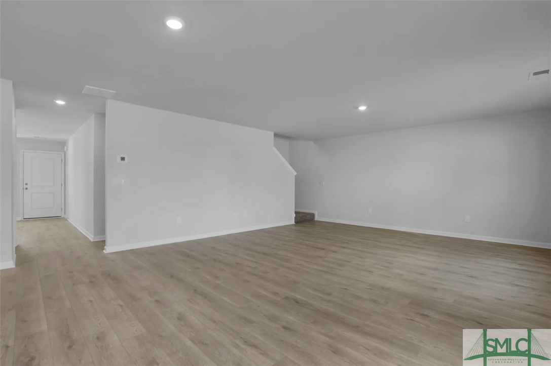 183 Waters Edge Way Property Photo 5