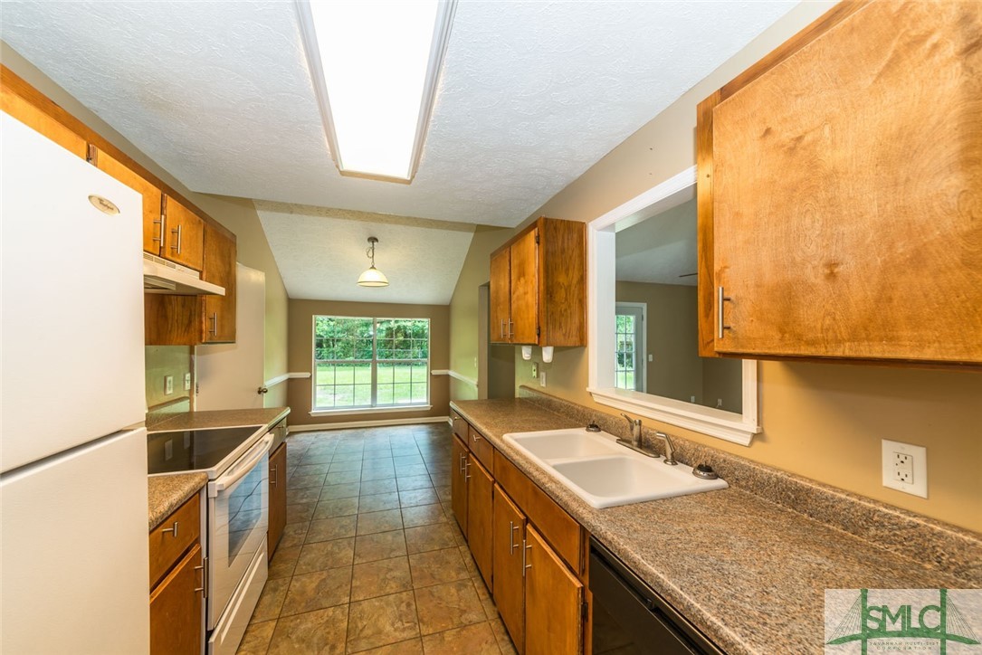 165 Whippoorwill Lane Property Photo 8