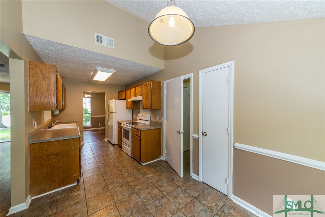 165 Whippoorwill Lane Property Photo 9