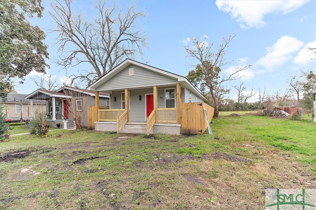 716 W 51st Street Property Photo 1