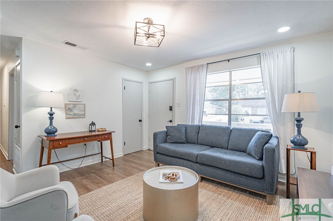 115 Lucian Circle Property Photo 4
