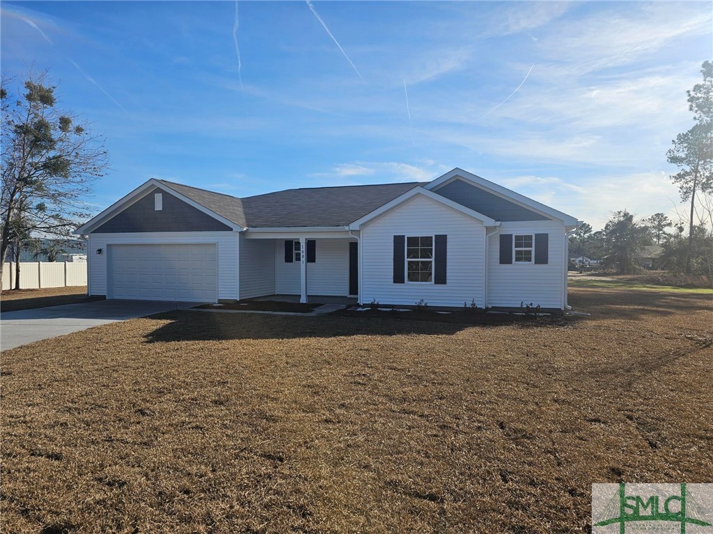 1001 Ne Hundley Court Property Photo 1