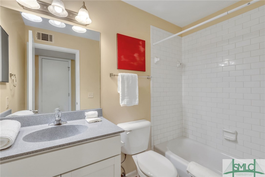 401 N Cromwell Road E6 Property Photo 13