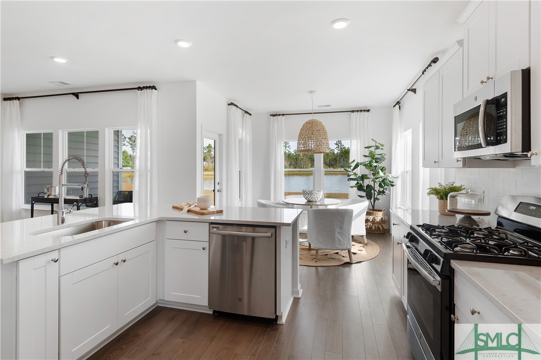805 Blue Moon Crossing Property Photo 8