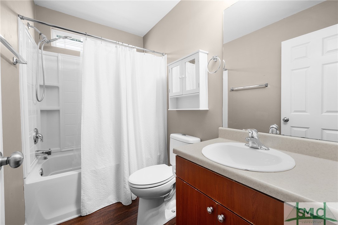 155 Lakepointe Drive Property Photo 20