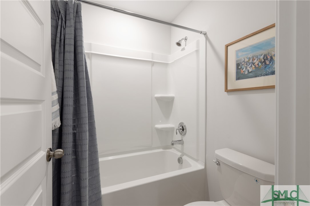 76 Woodbury Lane Property Photo 14