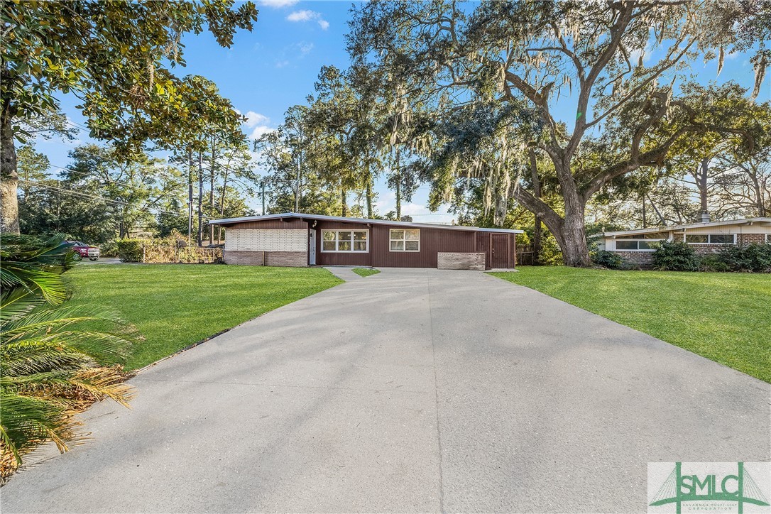 21 Willow Road Property Photo