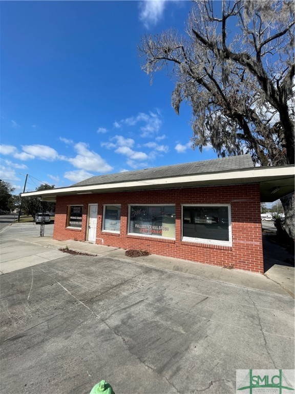 2217 Skidaway Road Property Photo 3