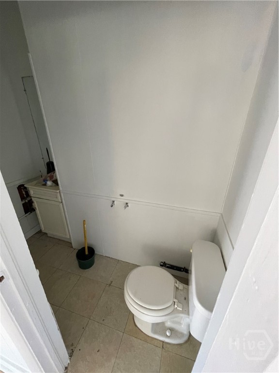 2217 Skidaway Road Property Photo 7