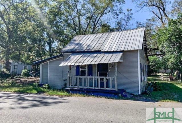 235 Johnson Street Property Photo