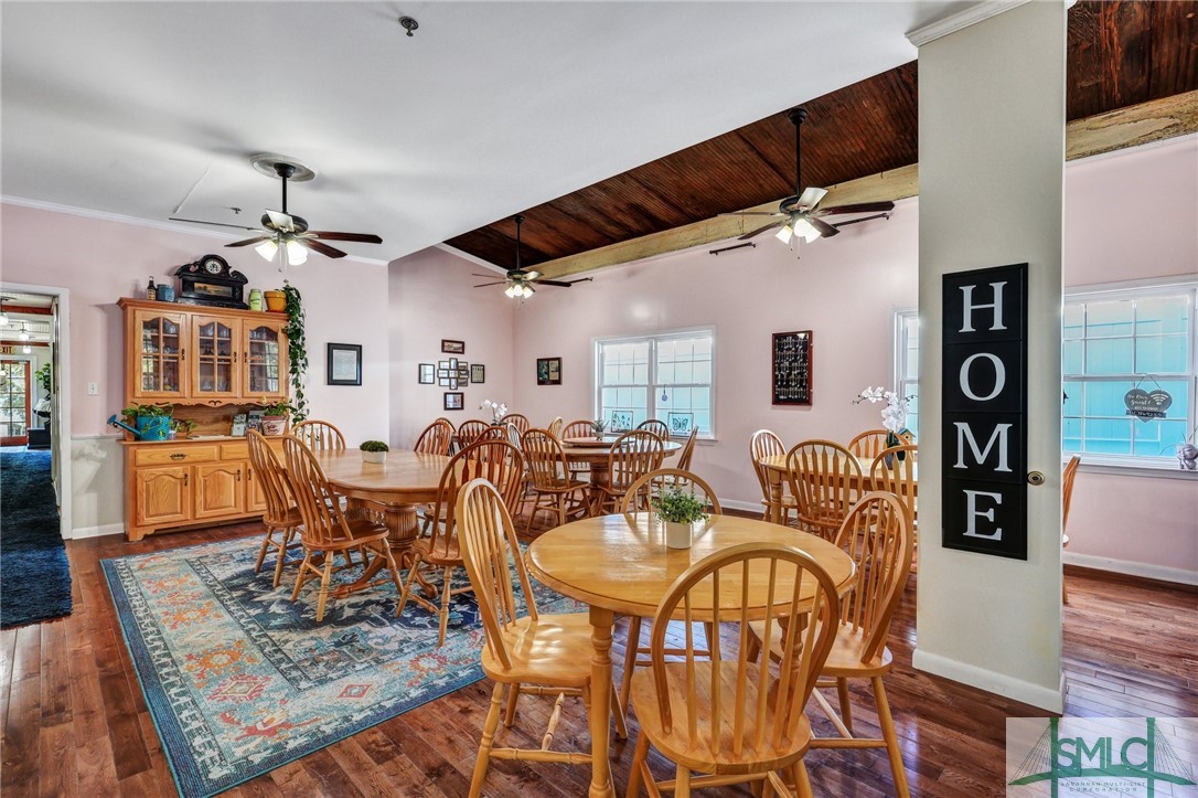 24 Van Horne Avenue Property Photo 4