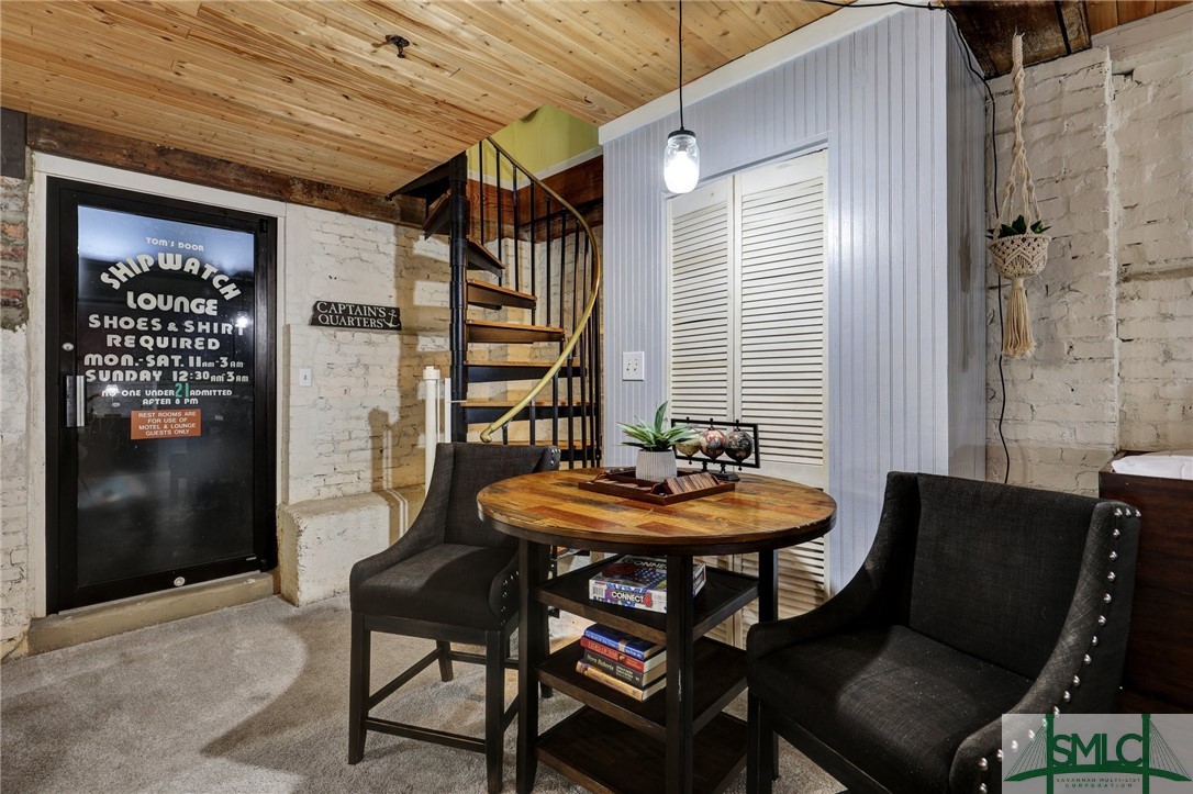 24 Van Horne Avenue Property Photo 15