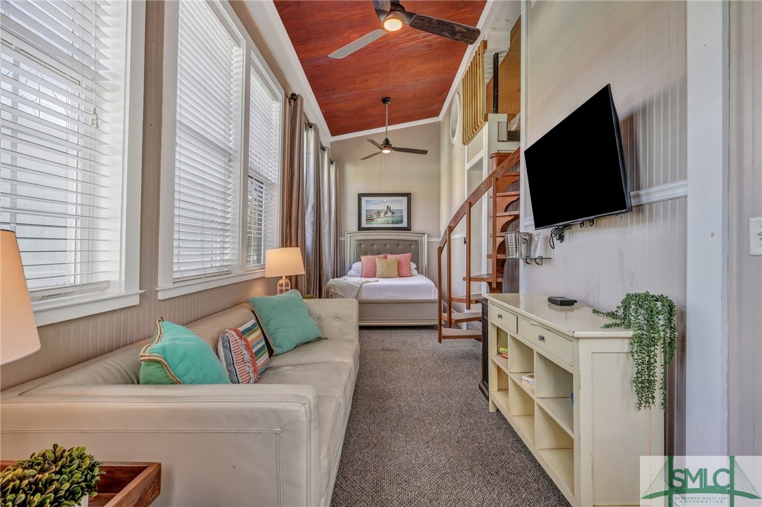 24 Van Horne Avenue Property Photo 30