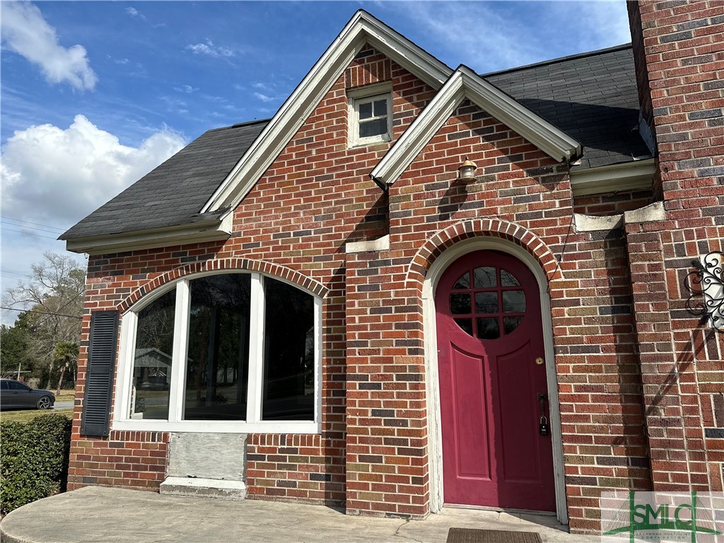108 N College Street Property Photo
