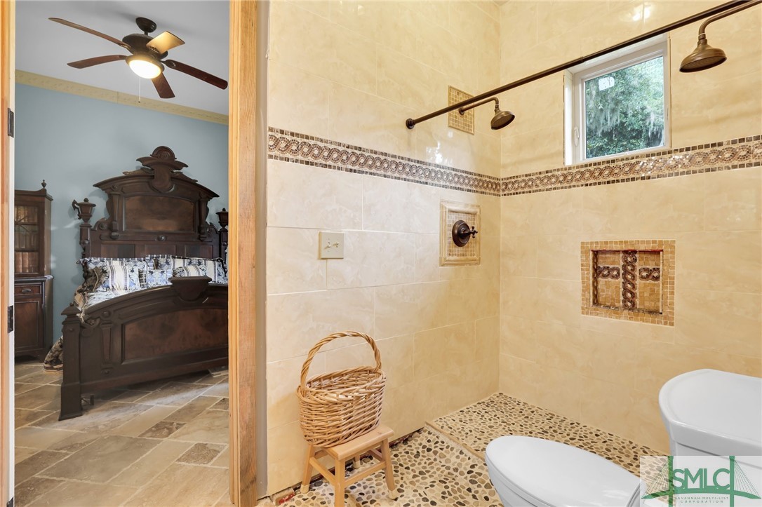 2132 Grove Point Road Property Photo 39