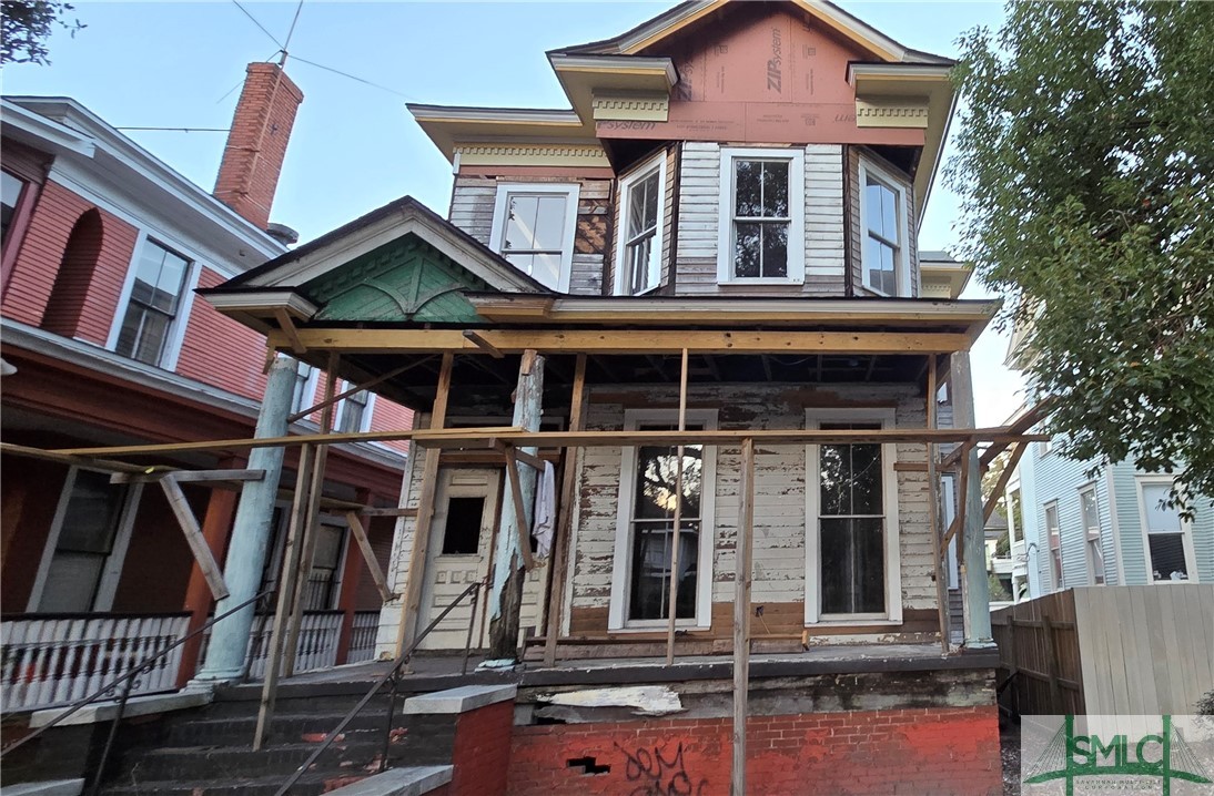 208 W 37th Street Property Photo