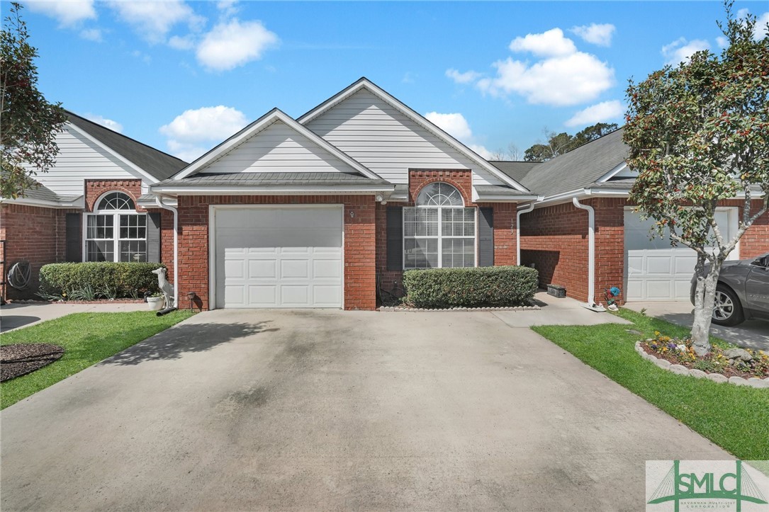 123 Towne Park Drive Property Photo