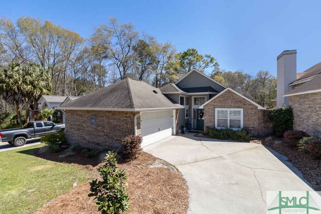 1664 Pondside Drive Property Photo 1